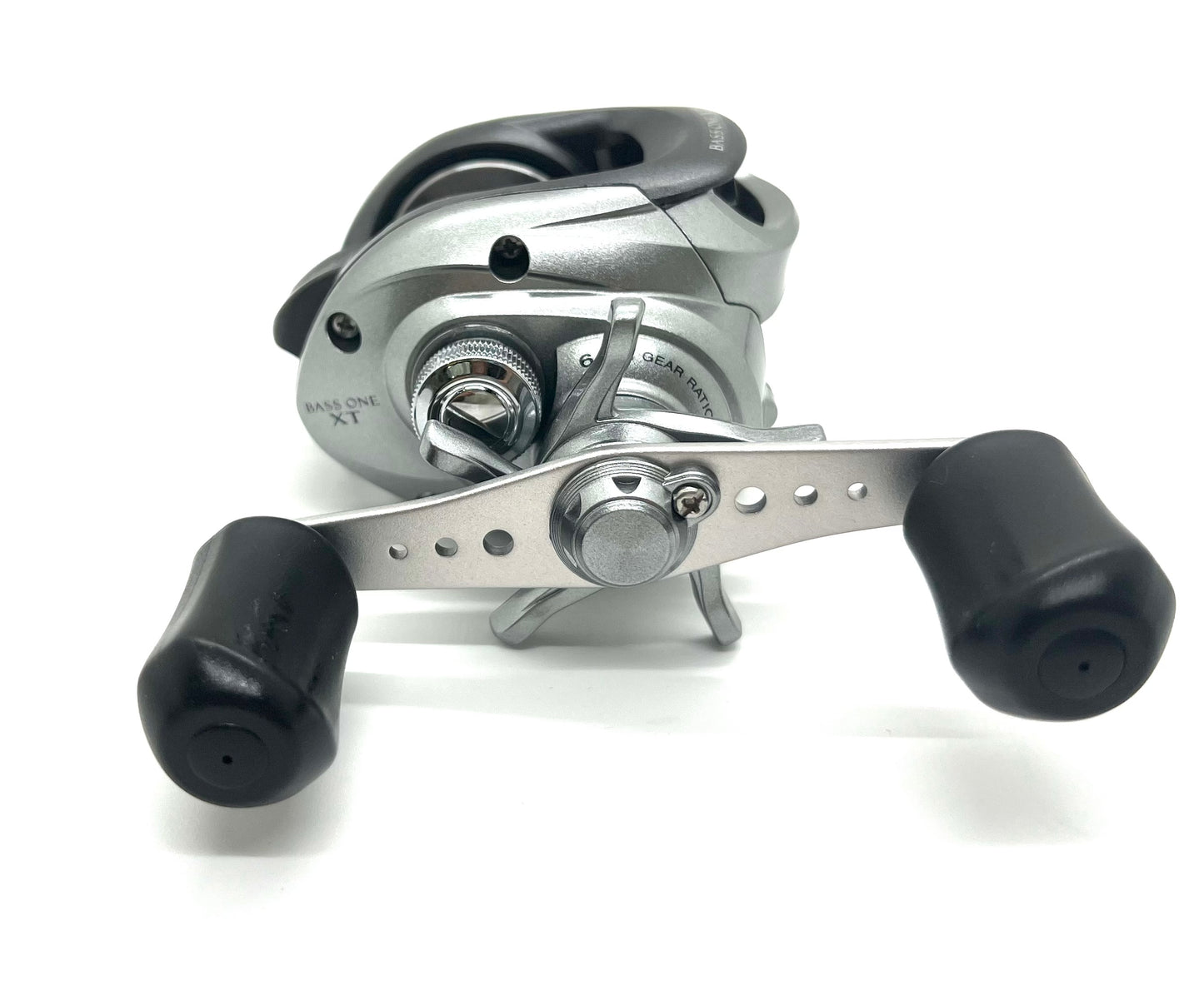 Shimano BASS ONE XT Baitcasting Reel